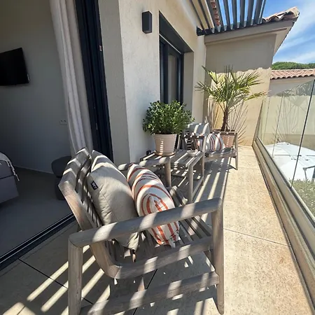 Majorelle Apartment
